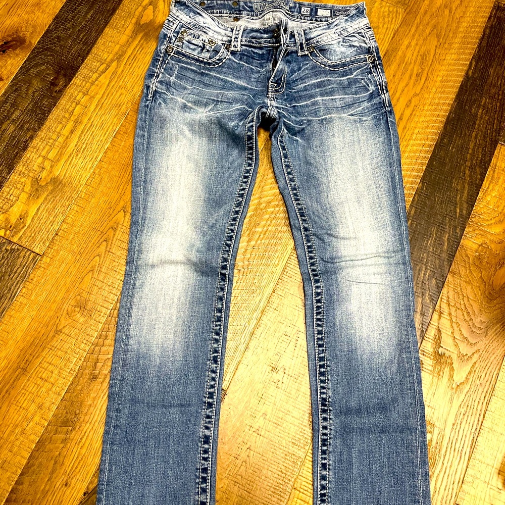 Women’s Miss Me jeans